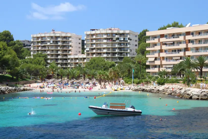Transfer to Cala Vinyes
