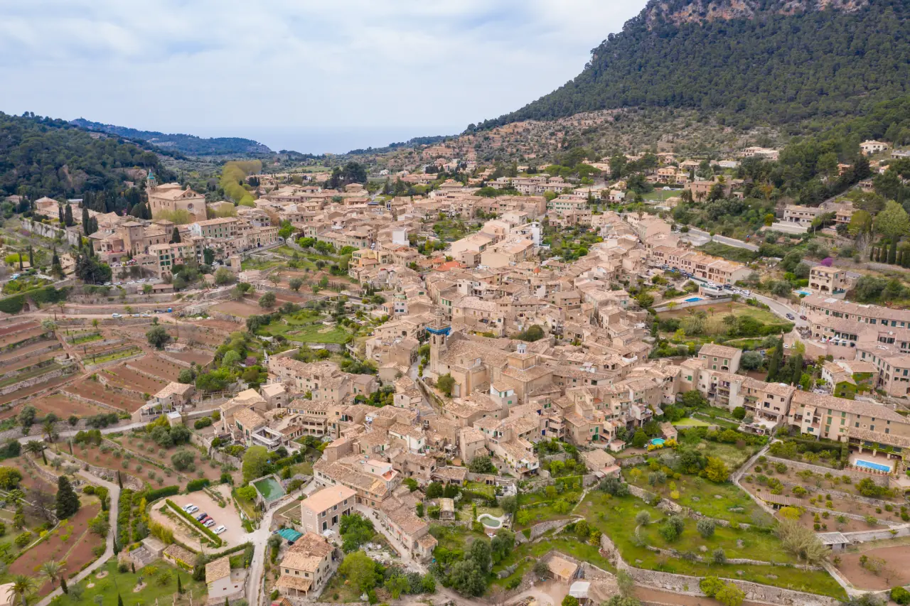 The village of Valldemossa in Mallorca, Spain (48001682373)